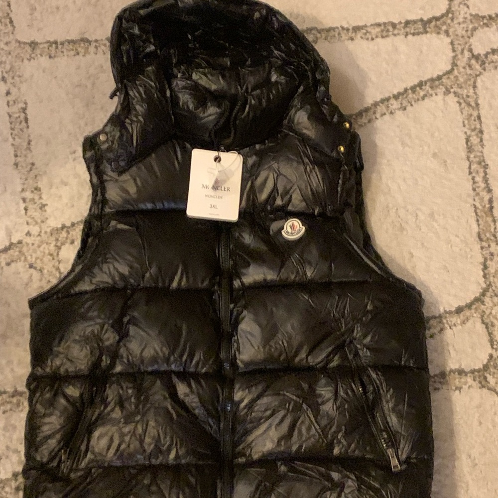SELLING IN CALGARY ONLY Moncler Black Puffer Vest